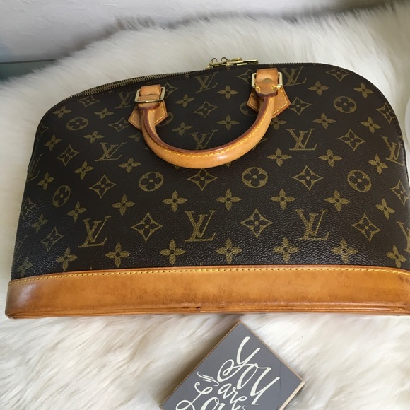 Louis Vuitton Alma PM monogram purse - Picture 12 of 14